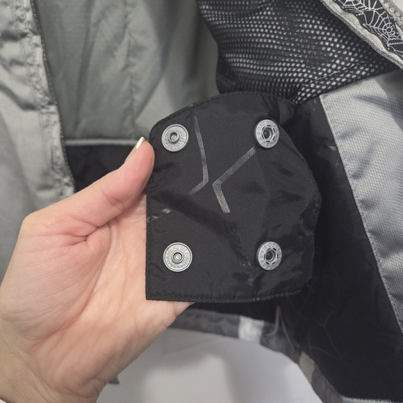 Spyder XT.L Girl Reflective Silver & White Waterproof Winter Ski Jacket Size 14 - Picture 11 of 16